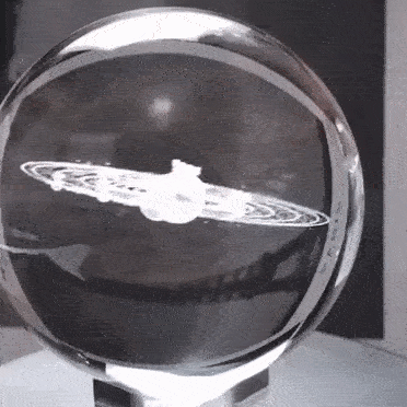 Contemplez notre galaxie dans cette boule de cristal 3D | Idées cadeaux insolites originales
